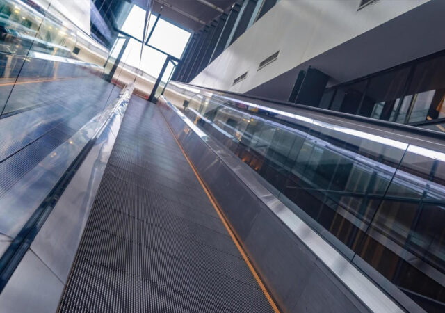 escalator 2